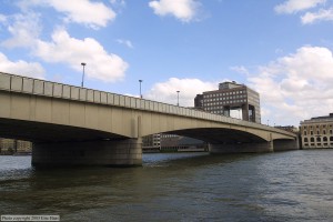 This is what London Bridge looks like today 